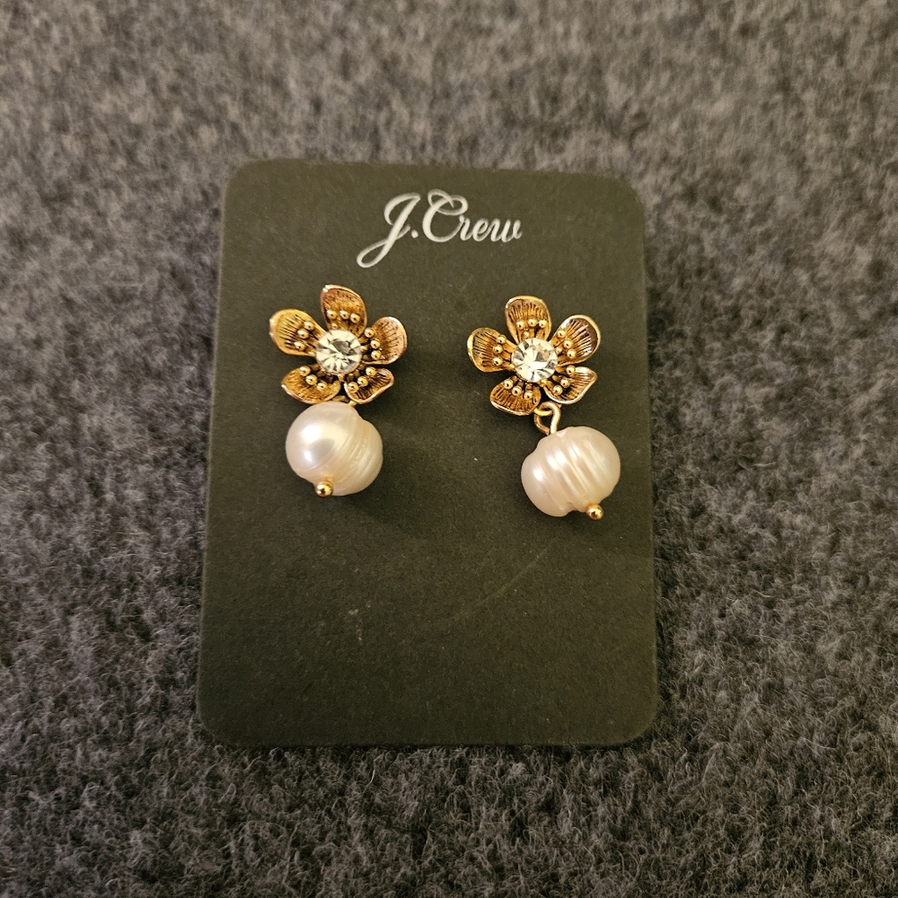 J.Crew Gold Floral Pearl Drop Earrings - White Pearl and Crystal NEW! - Picture 2 of 3